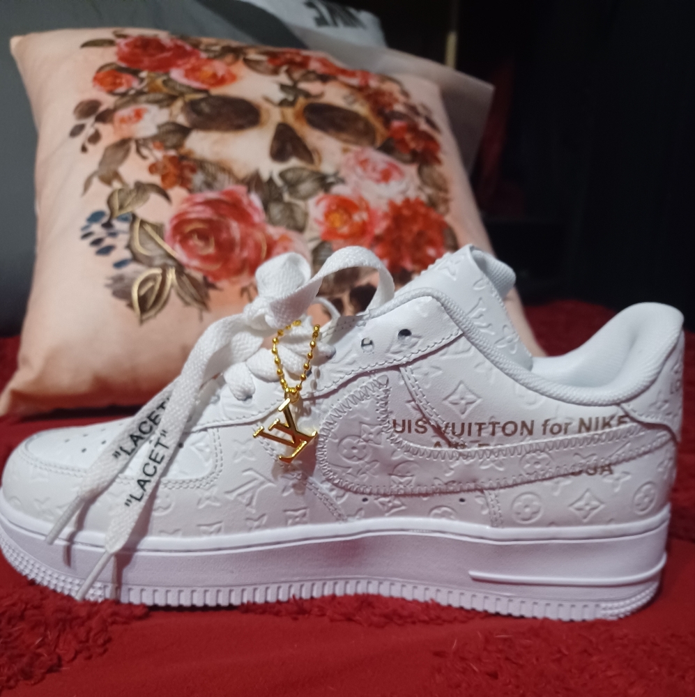 Louis Vuitton, Nike Air Force 1